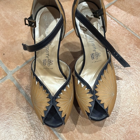 Vintage Nanette Lepore wedges - Picture 4 of 4